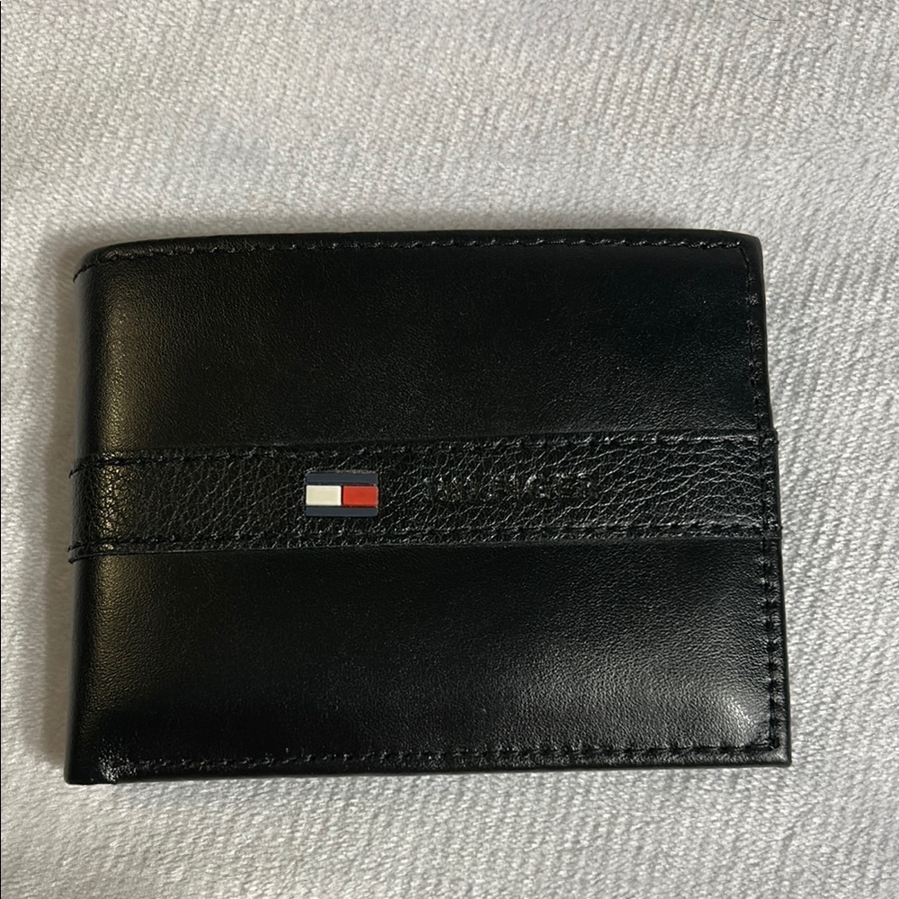 Tommy Hilfiger Black Leather Wallet